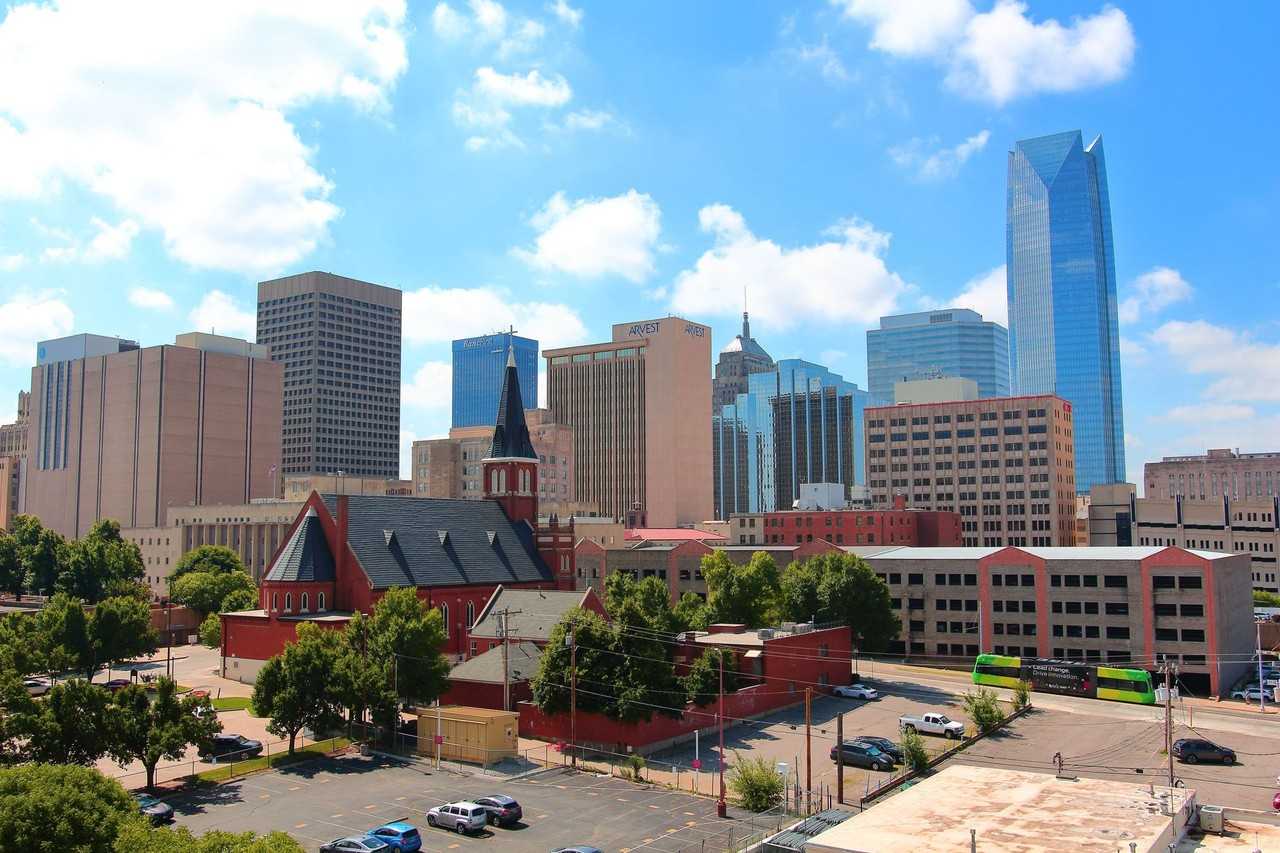 The Regency Apartments - Photo 3 of 49