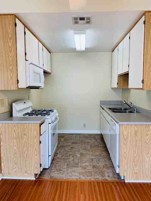 2908 W. Victory - Photo 3 of 44