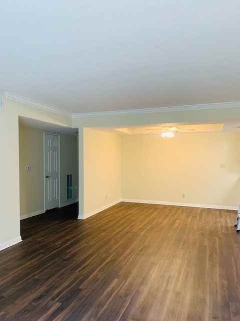 360 Hollywood Way - Photo 7 of 50