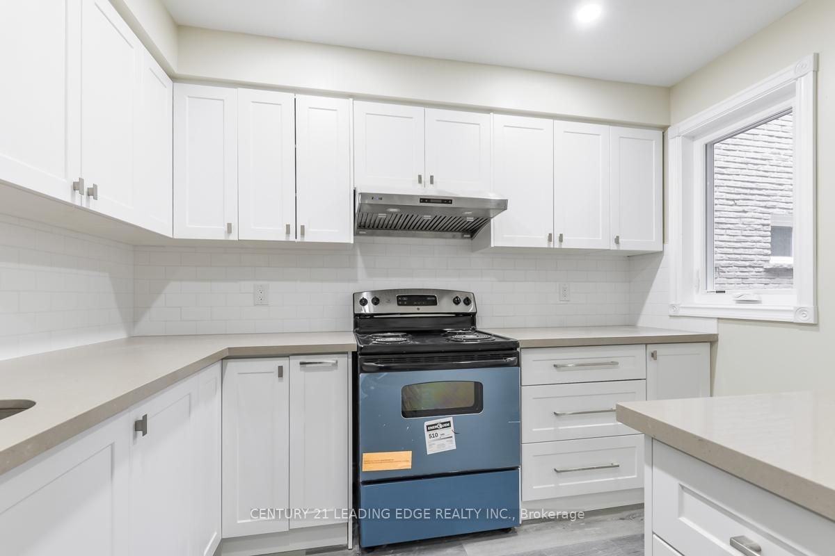 16 Medaca Street - Photo 3 of 19