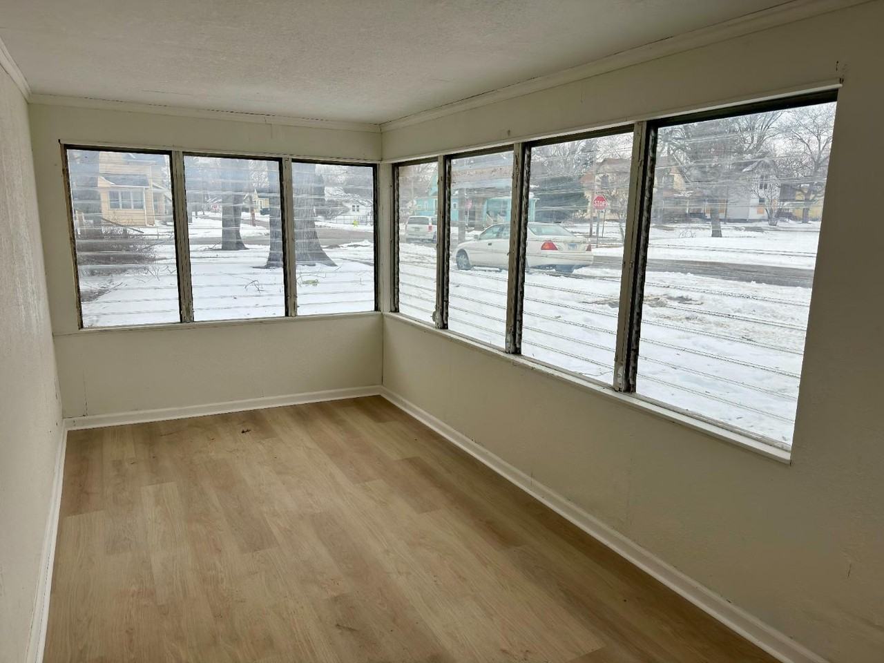 44 Warrington Ave - Photo 6 of 20