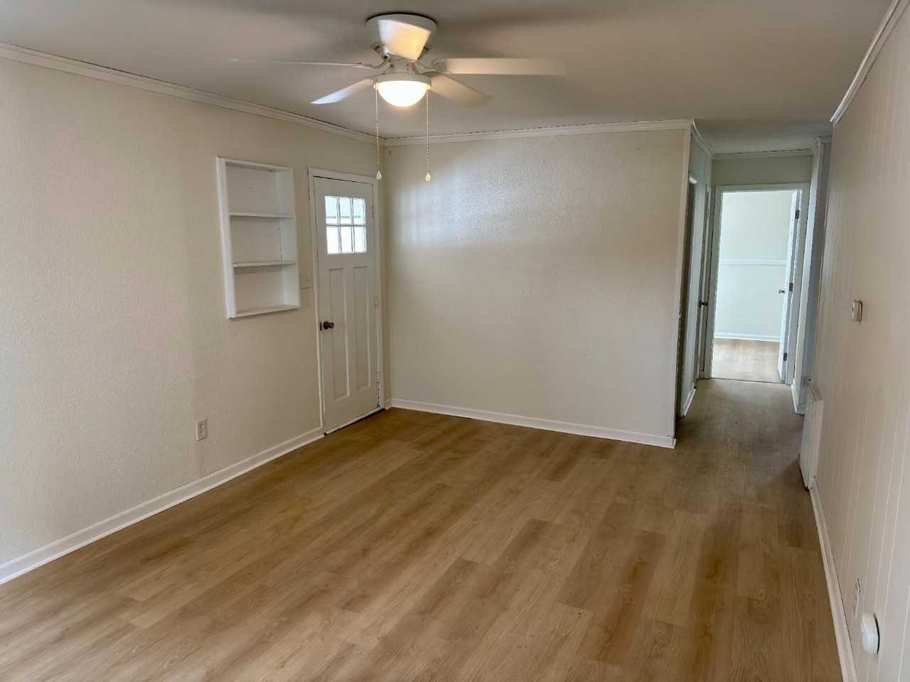 44 Warrington Ave - Photo 7 of 20