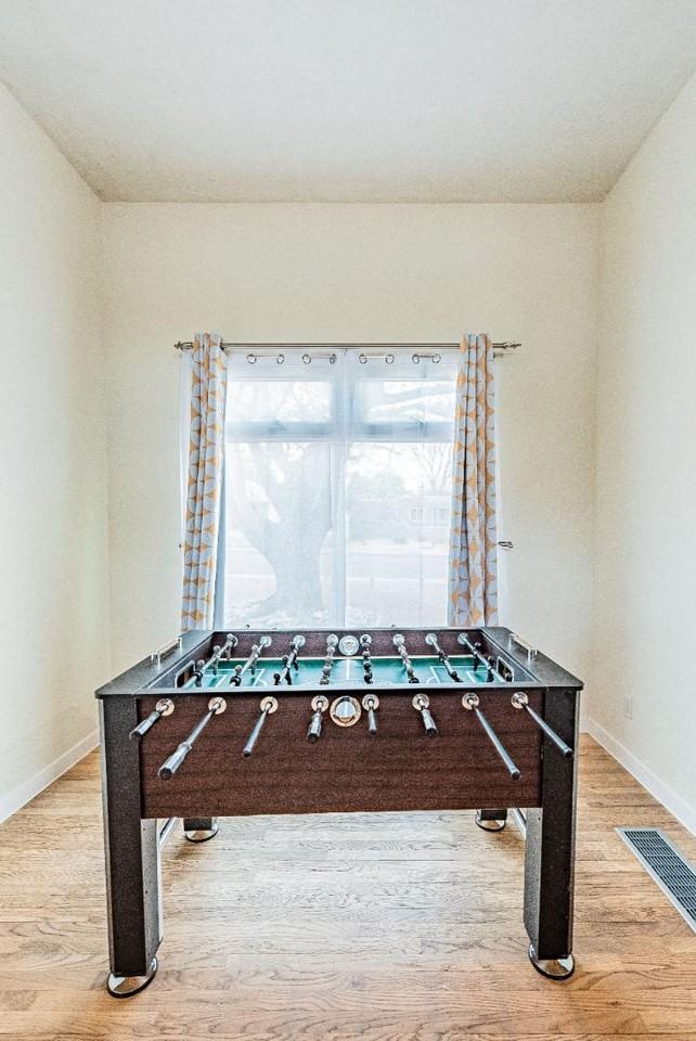 444 Sierra Dr Se - Photo 7 of 20