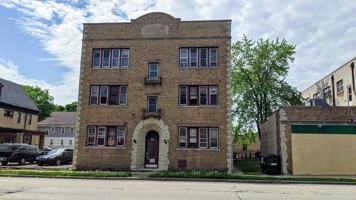 featured image of 4821 W Burleigh St