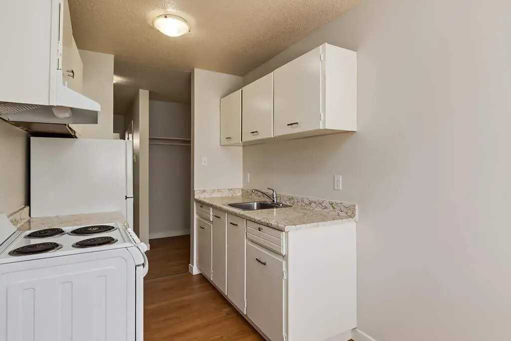 The Executive - Photo 5 of 27