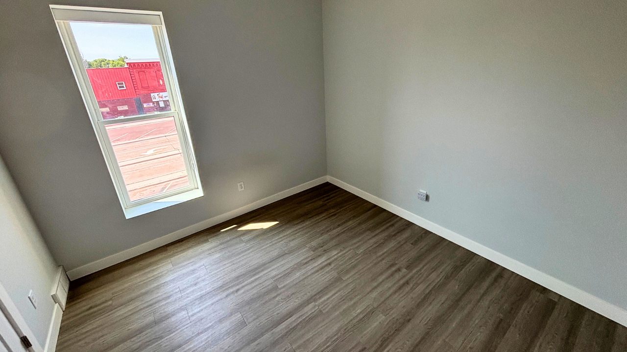 Monona Flats: Old Charm Meets New - Photo 7 of 24