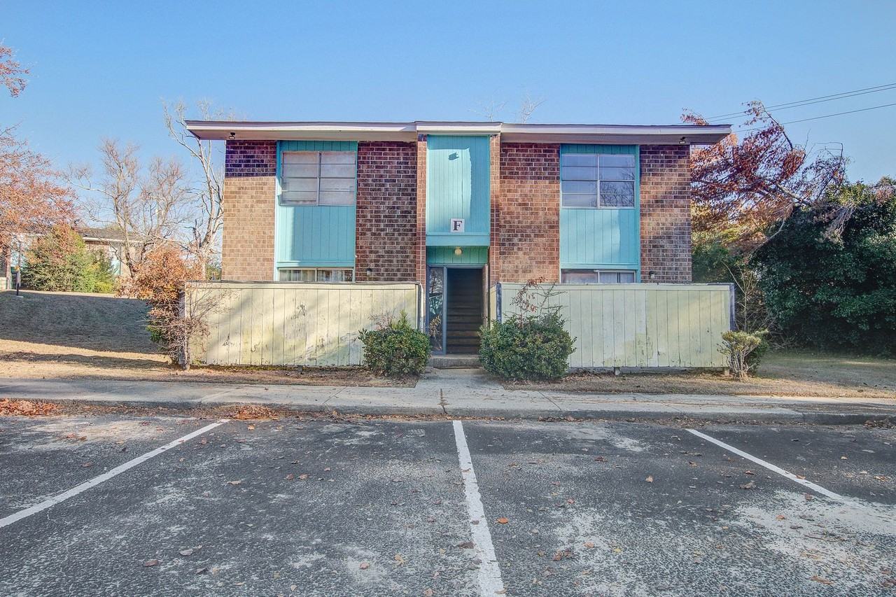 Palmetto Place Apartments - Photo 2 of 17