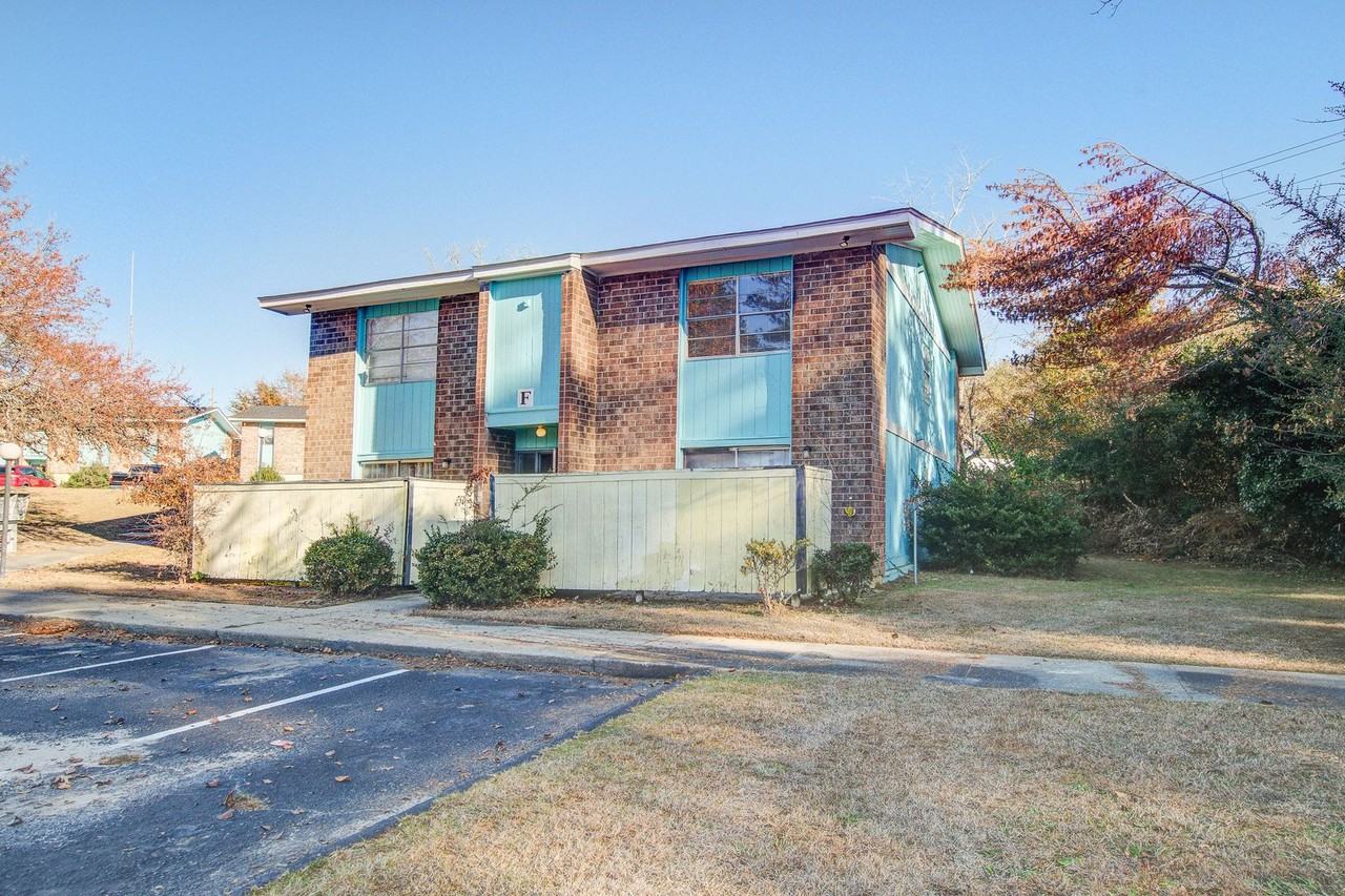 Palmetto Place Apartments - Photo 3 of 17