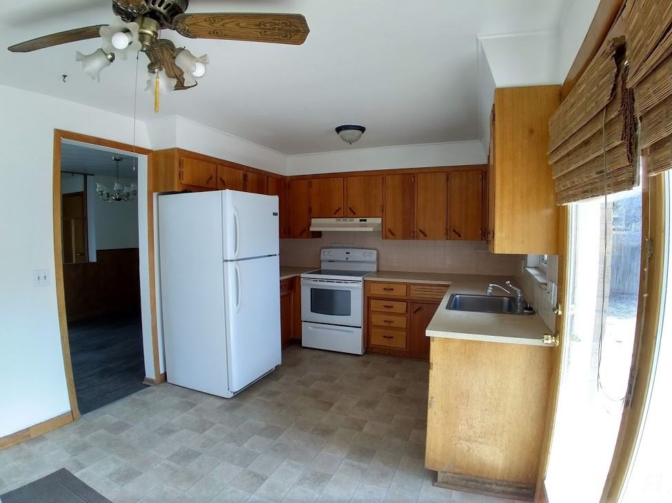 2766 East Euclid Avenue - Photo 4 of 5