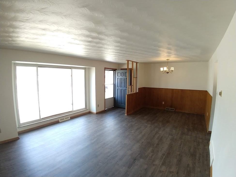 2766 East Euclid Avenue - Photo 3 of 5