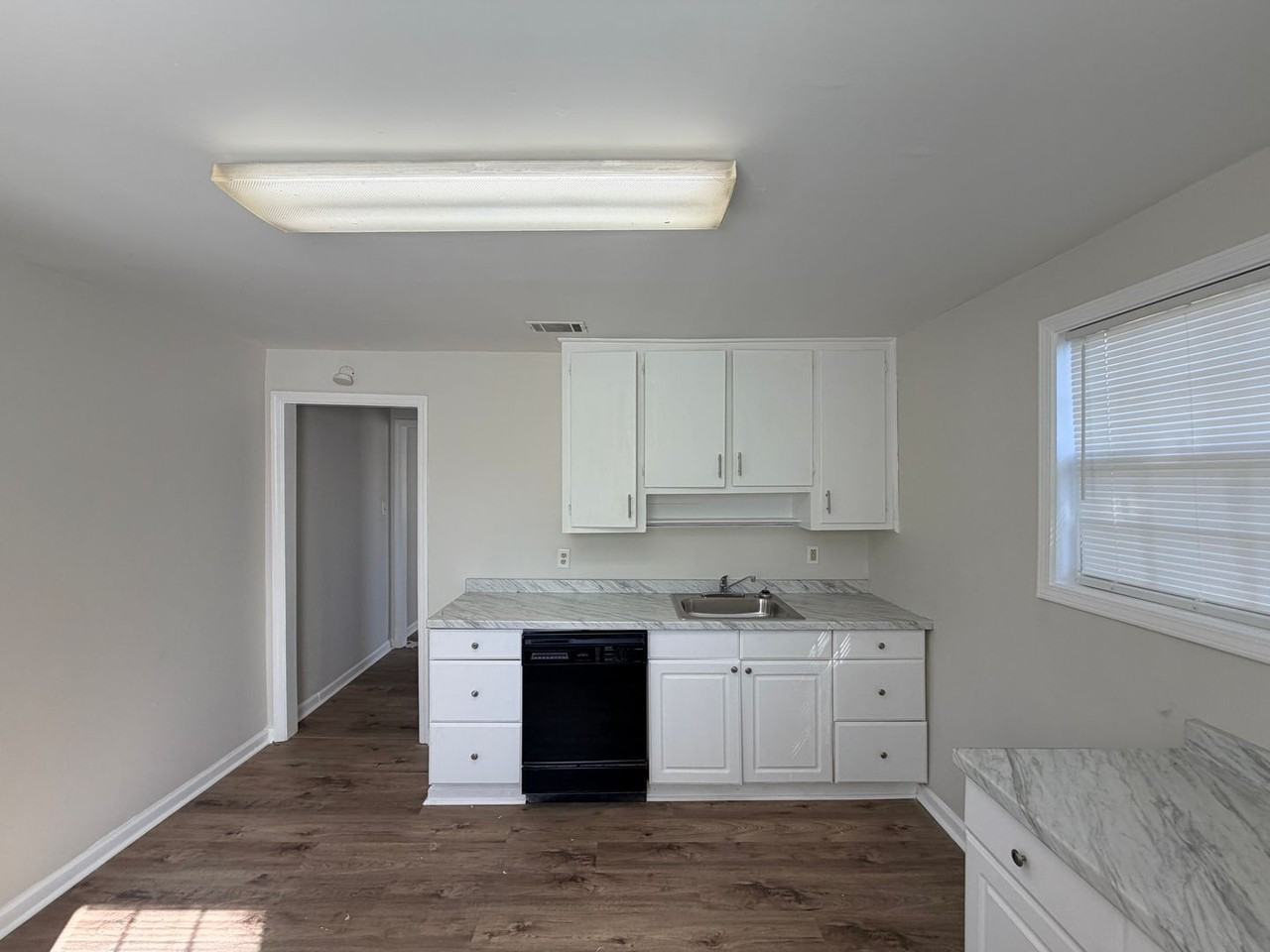 1614 Beauford Pl - Photo 3 of 23