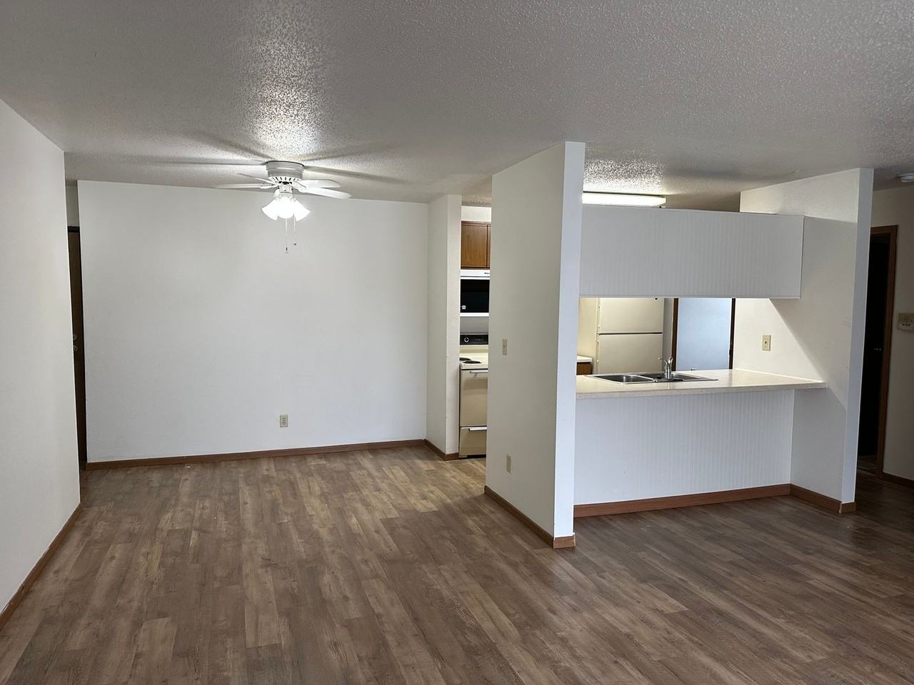 1602 47th St S - Photo 3 of 27