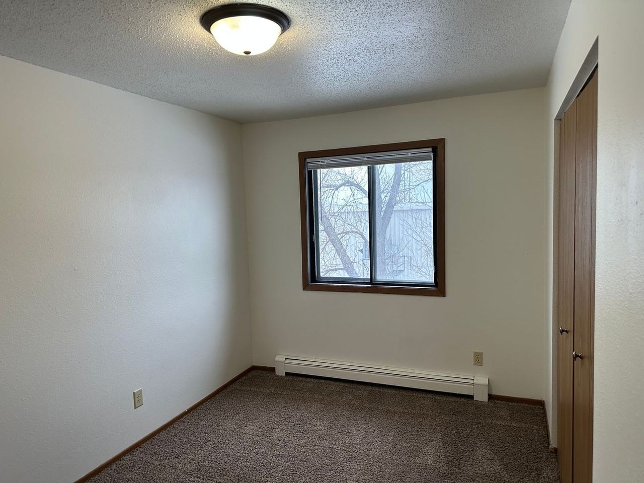 1602 47th St S - Photo 6 of 27