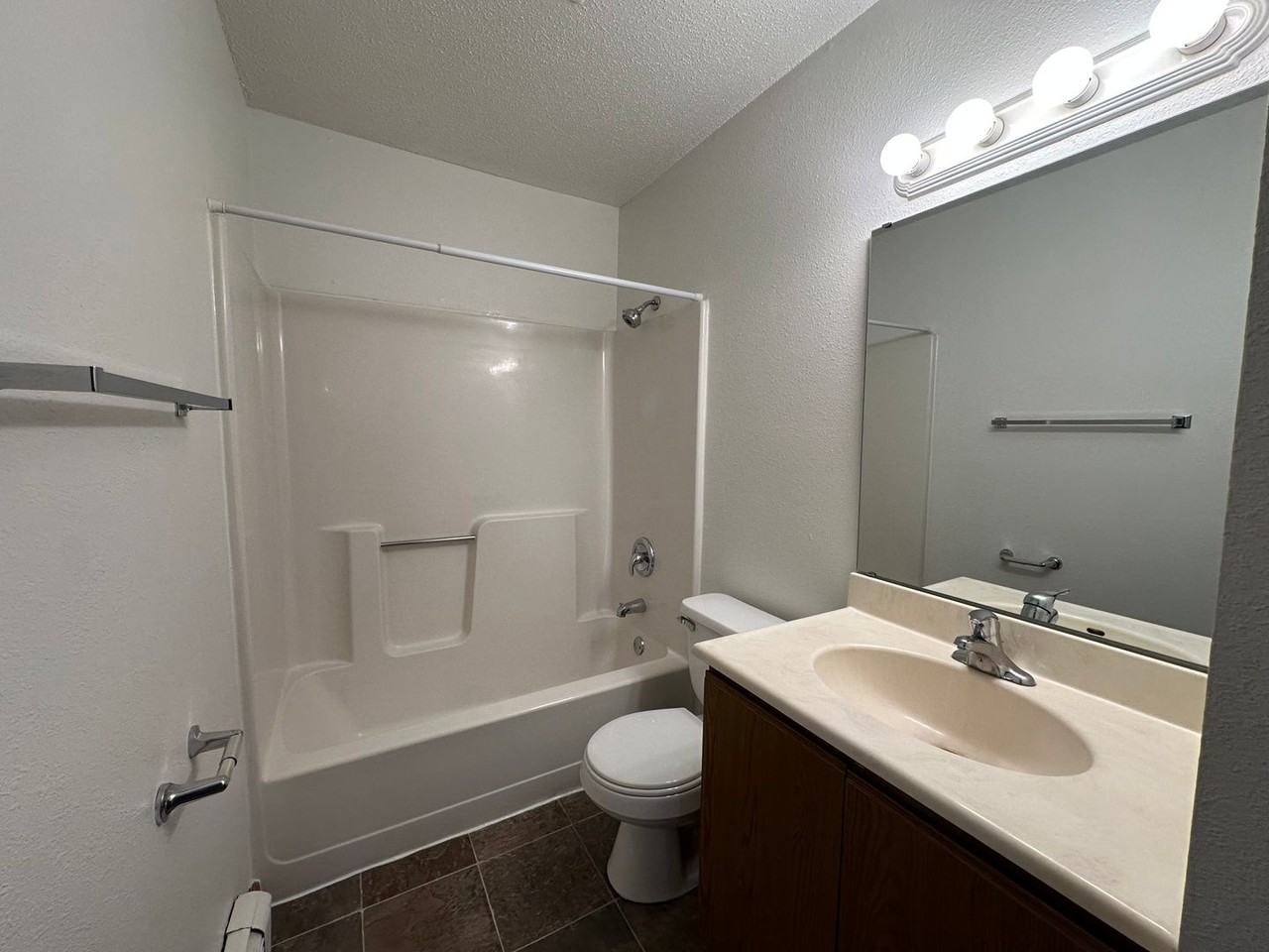 1602 47th St S - Photo 7 of 27