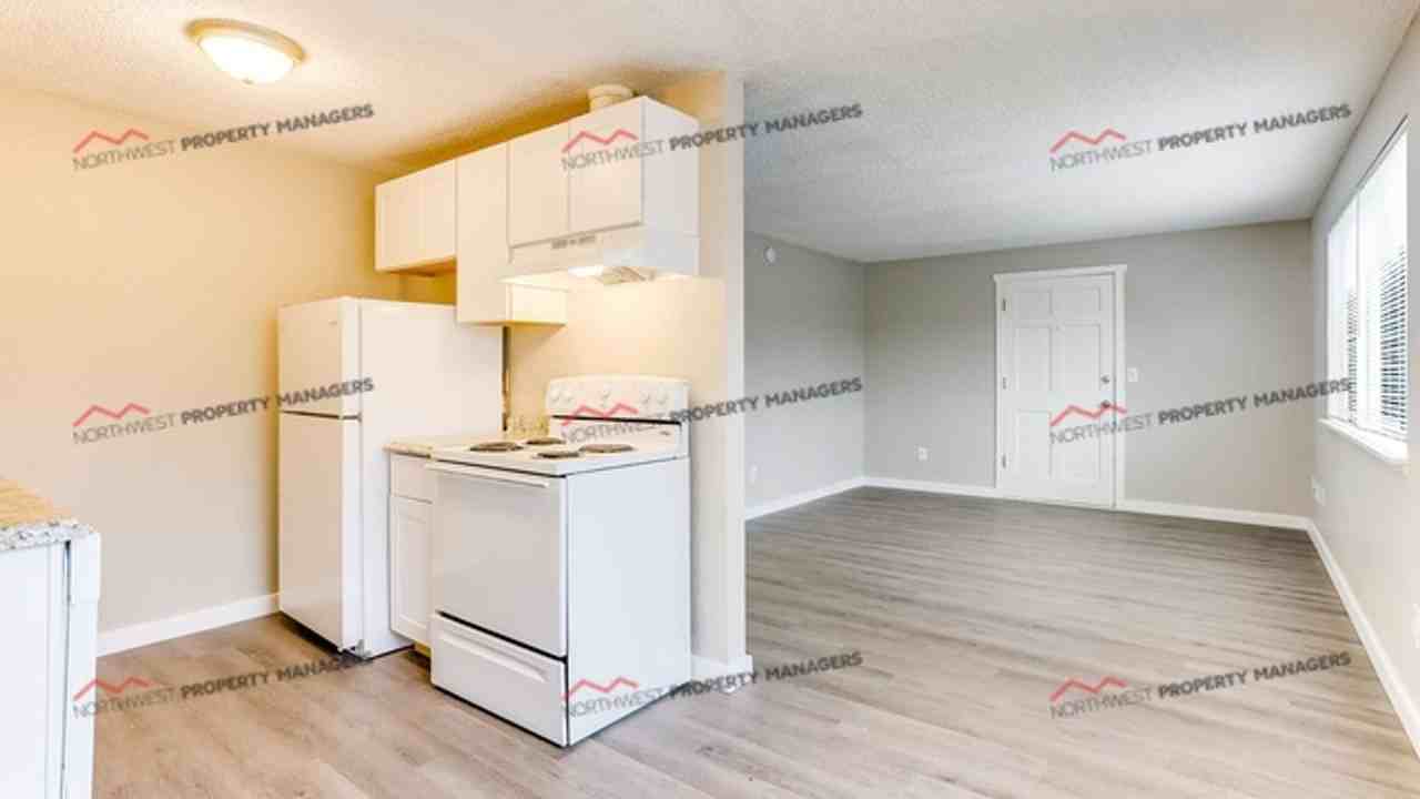 Crystal Springs Apartments - Photo 7 of 11