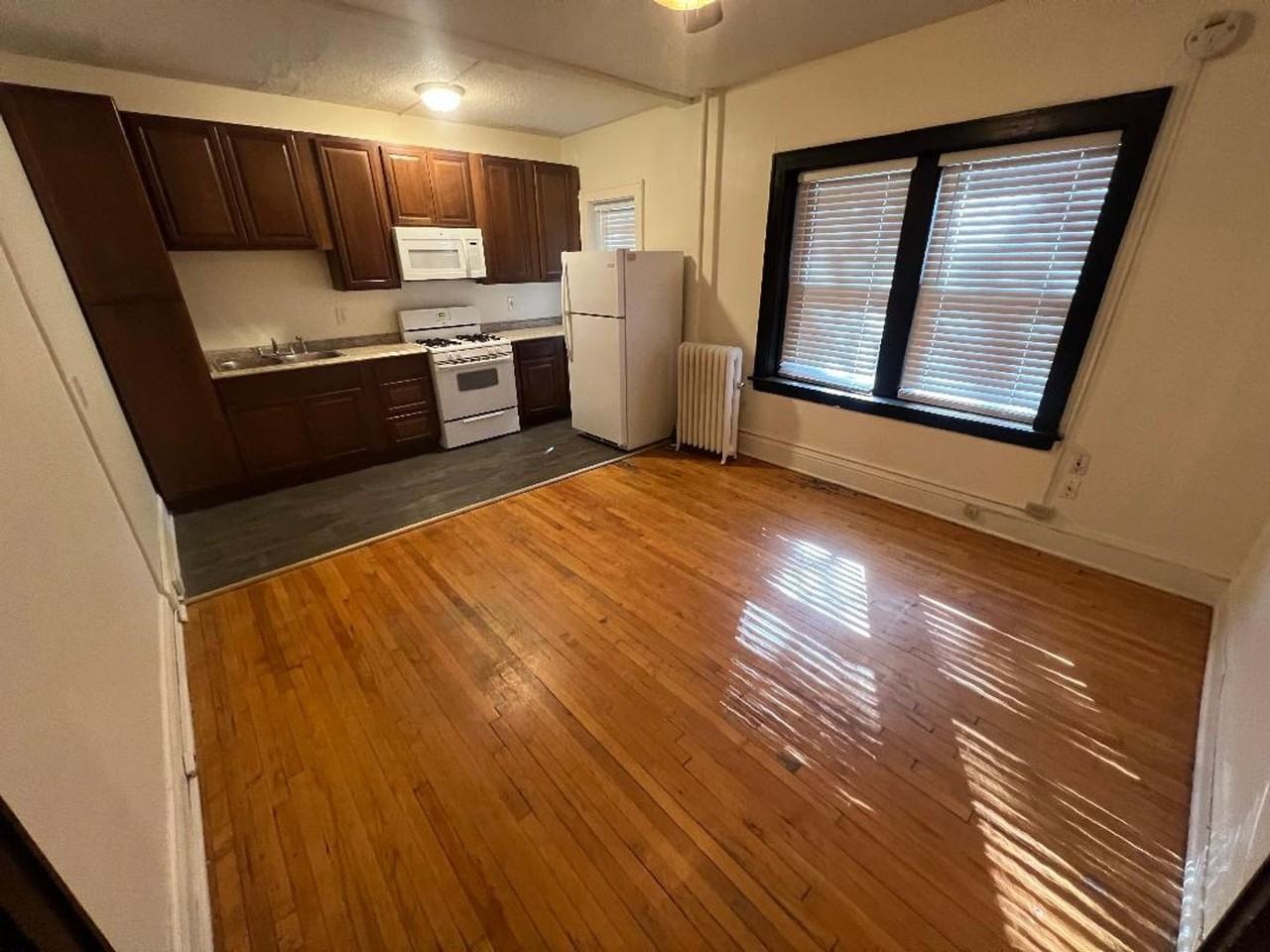 1905 Stevens - Photo 7 of 41