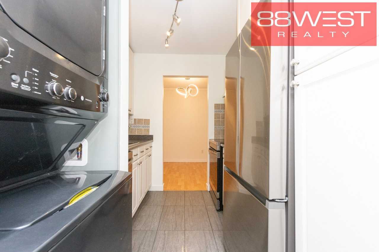 9880 Manchester Drive #209 - Photo 6 of 39