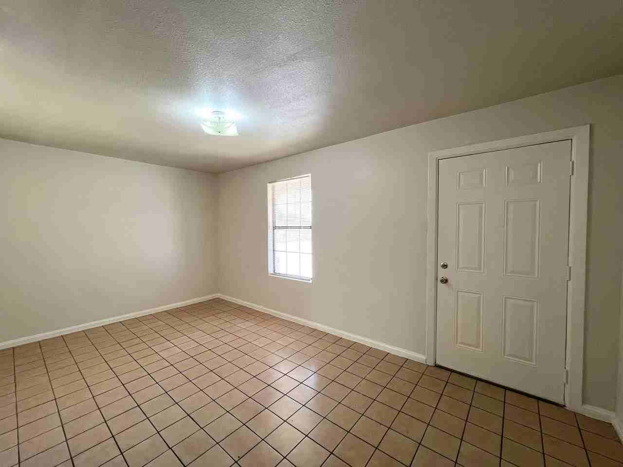 Oasis Escondido - Photo 6 of 18