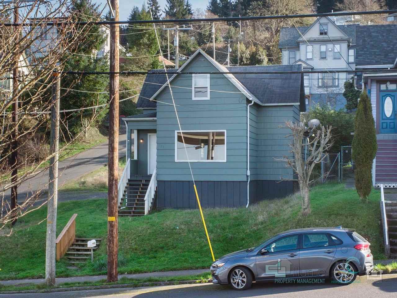 301 Alameda Ave - Photo 4 of 47