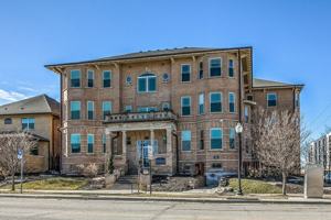 featured image of 804 Park Ave