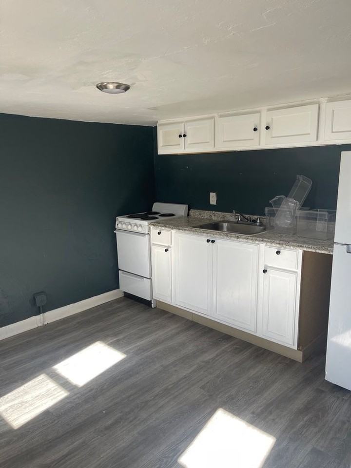 117 S Grandview Ave #1 - Photo 2 of 6