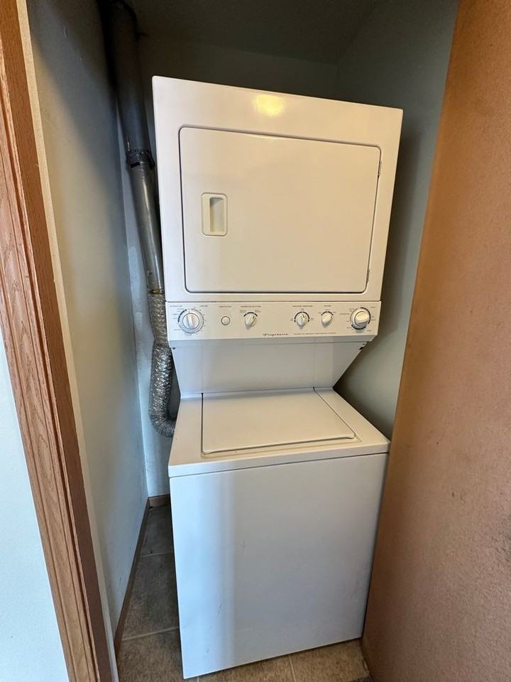 Kayleigh Jo - Photo 2 of 6