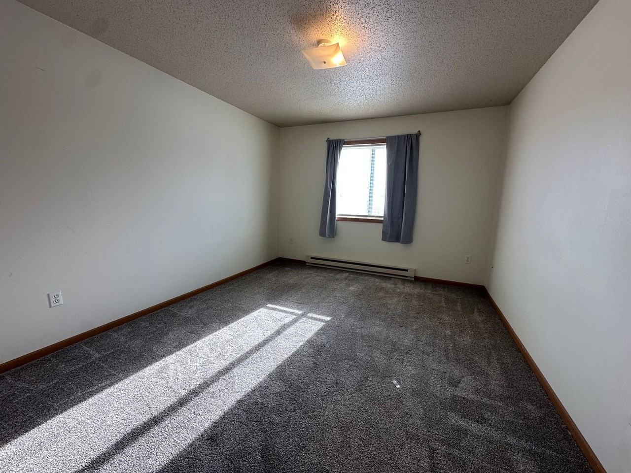 Kayleigh Jo - Photo 3 of 6