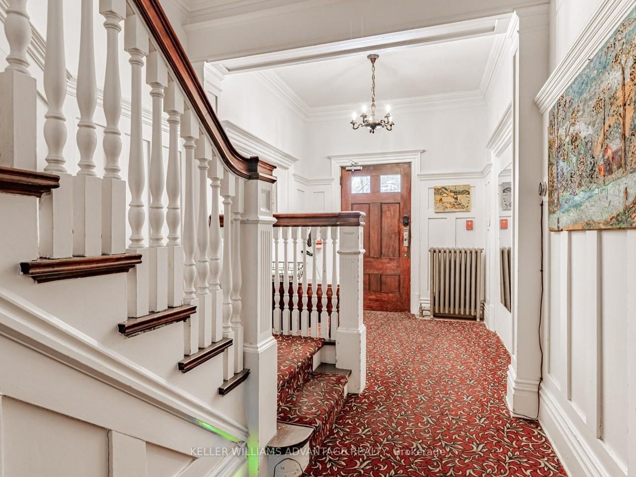 347 Walmer Road #Main - Photo 5 of 24