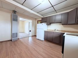 featured image of 115 W Pearl St