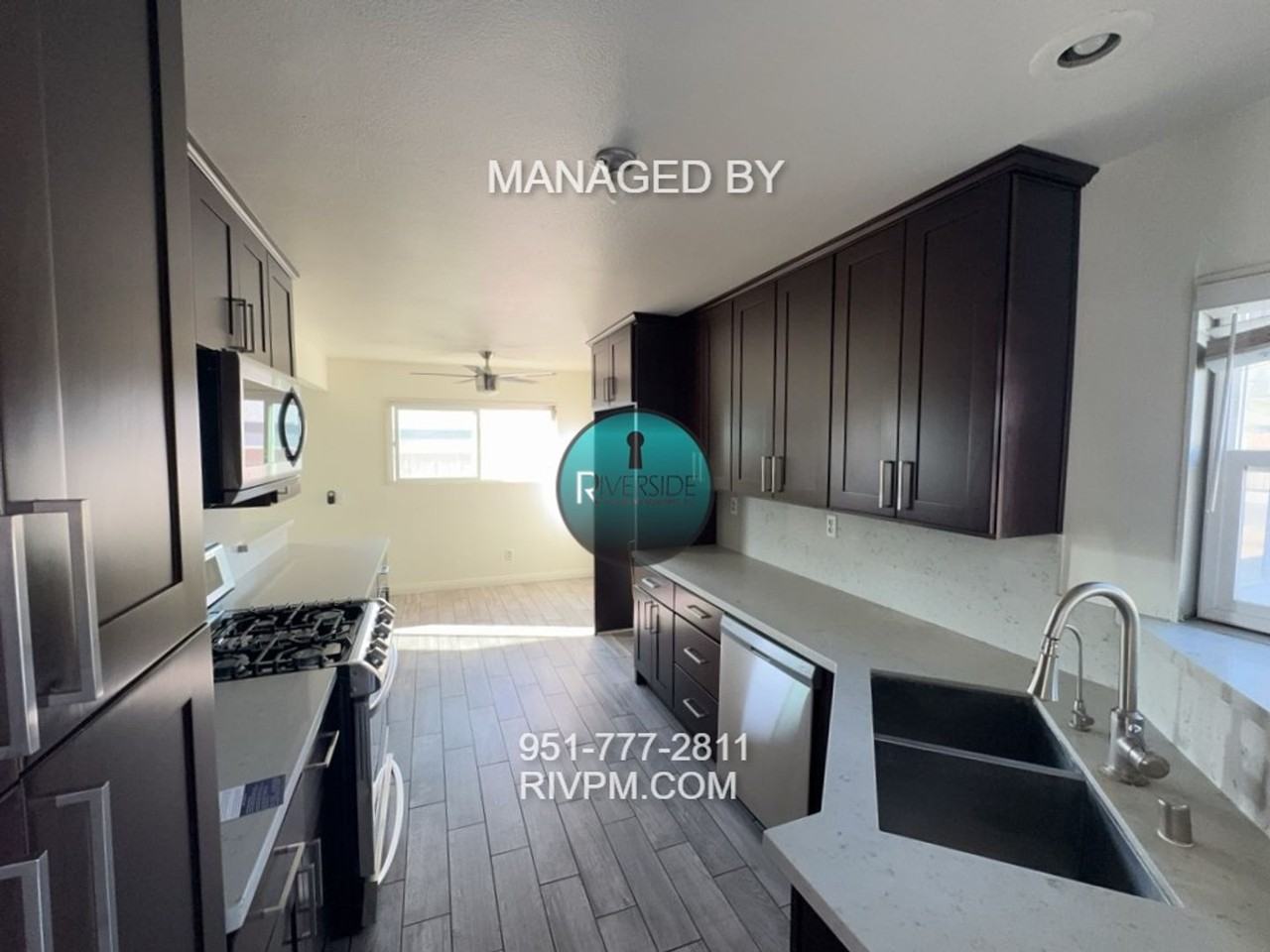 3378 Debbie Ln - Photo 5 of 20