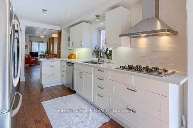 79 Niagara Street - Photo 5 of 27