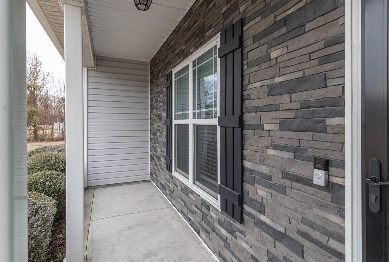 103 Calabash Ct - Photo 2 of 28