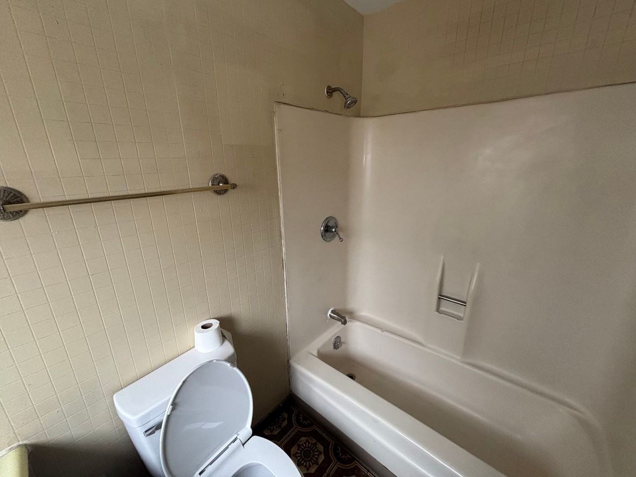 3606 Doyle St - Photo 7 of 15