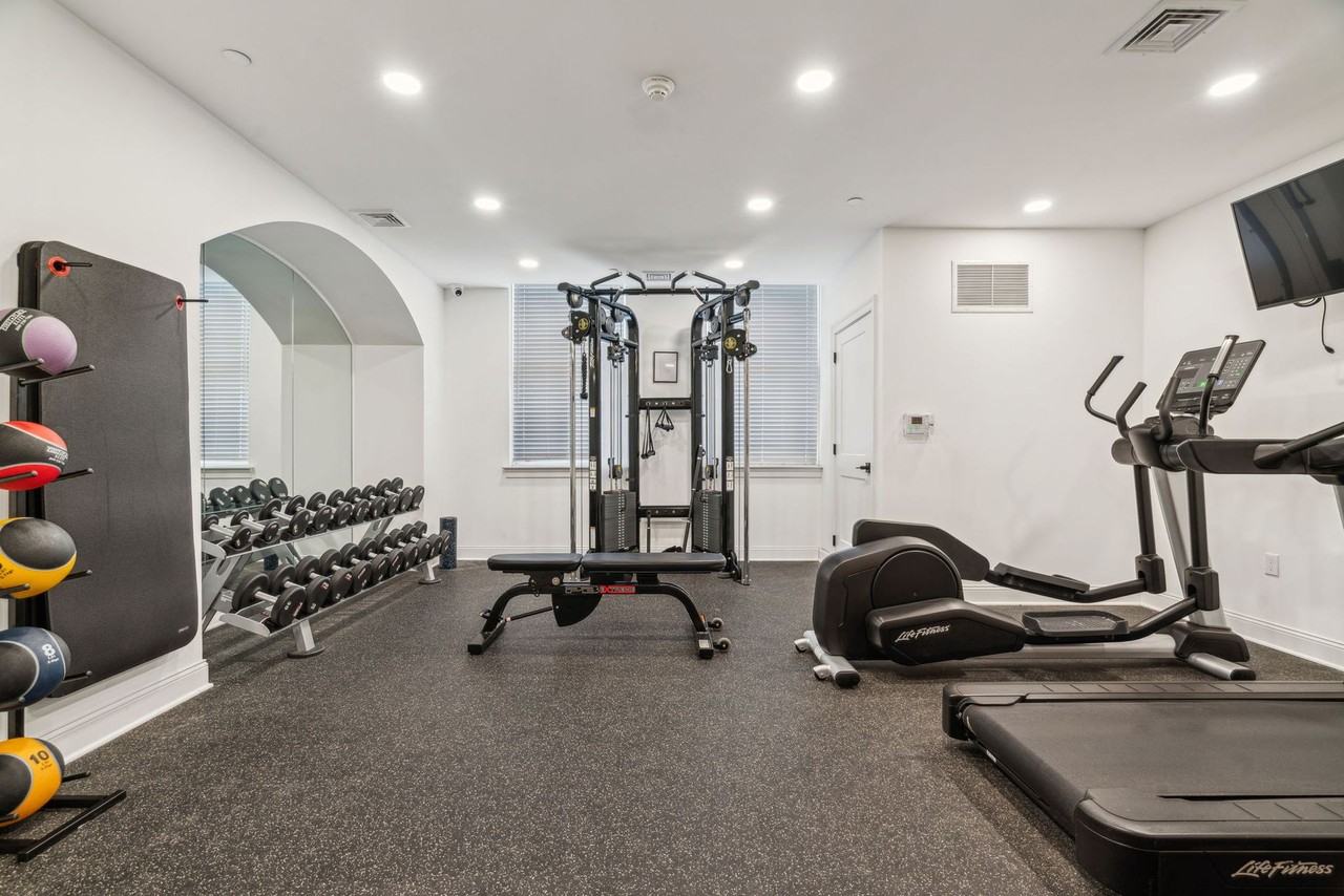 Delancey Place - Photo 6 of 15