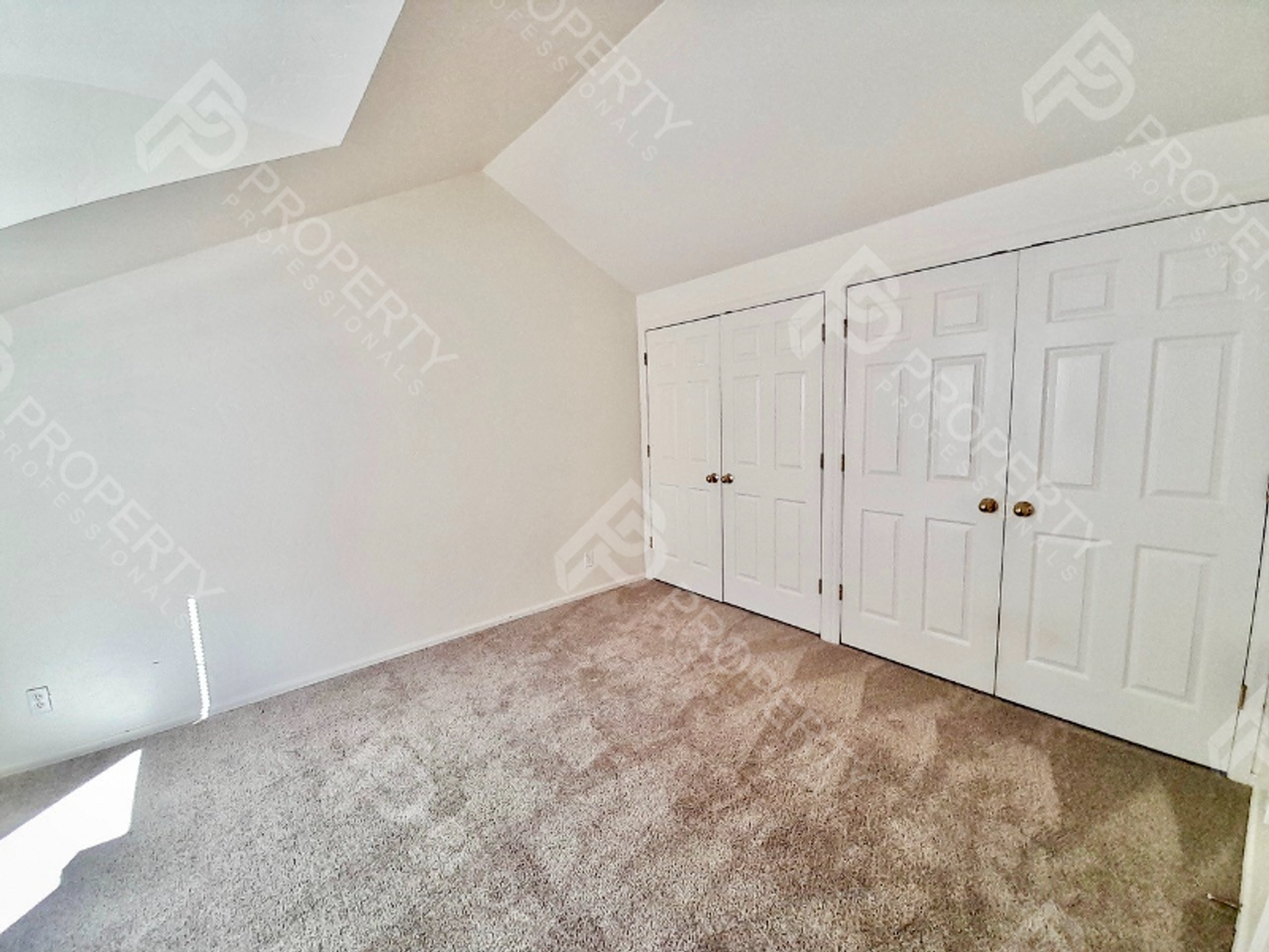 1768 Stockton Rd - Photo 7 of 17