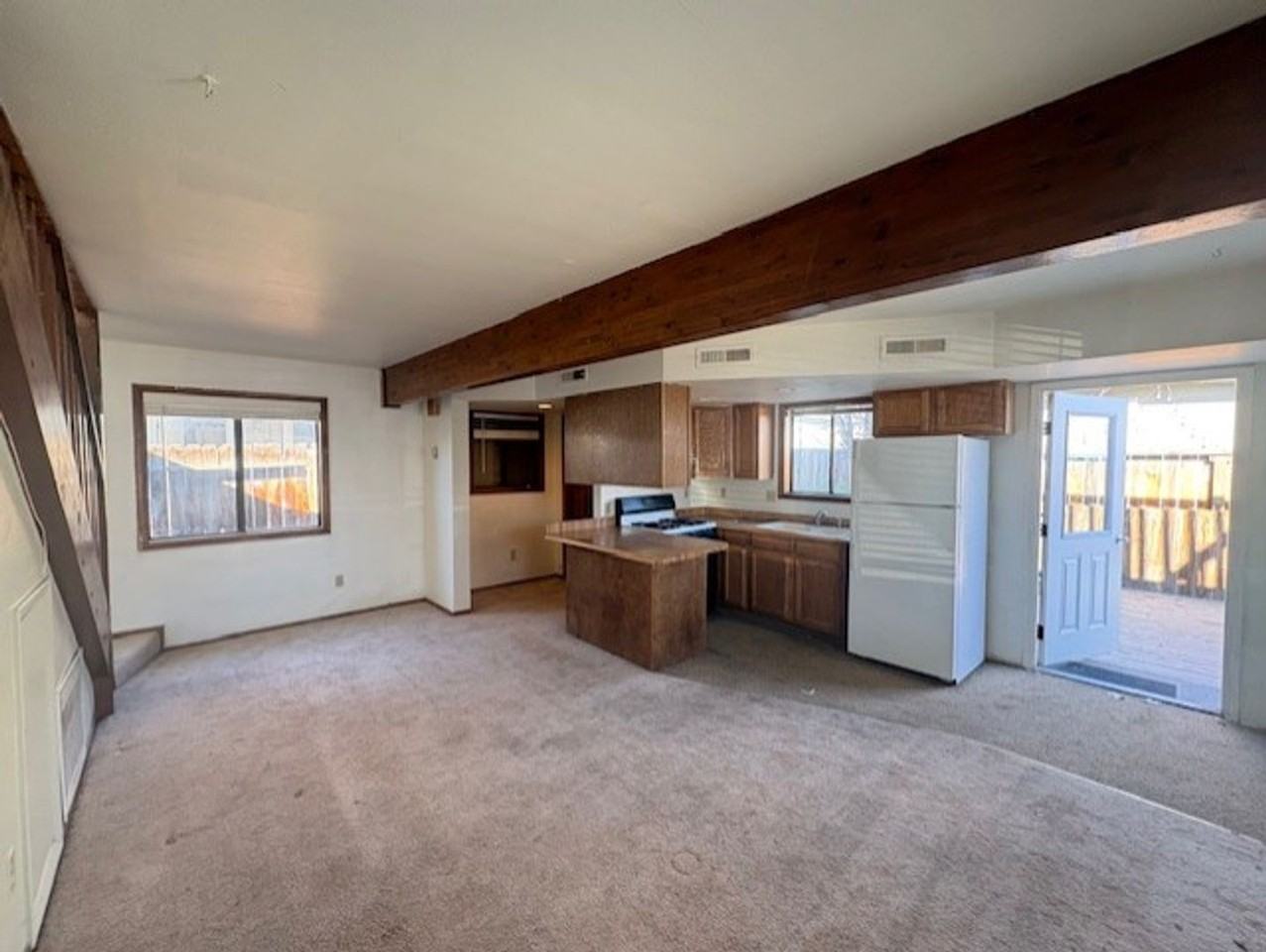 975 Wilson Ave #B - Photo 2 of 11