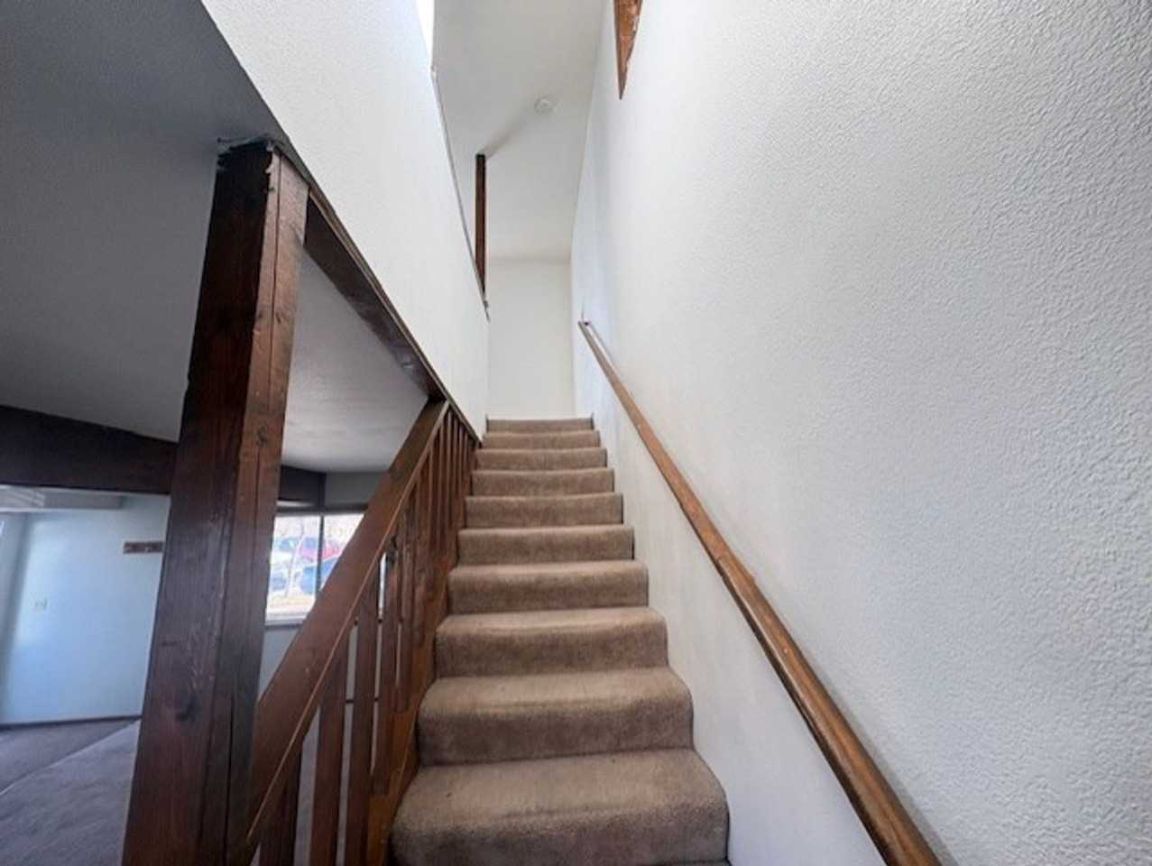 975 Wilson Ave #B - Photo 5 of 11