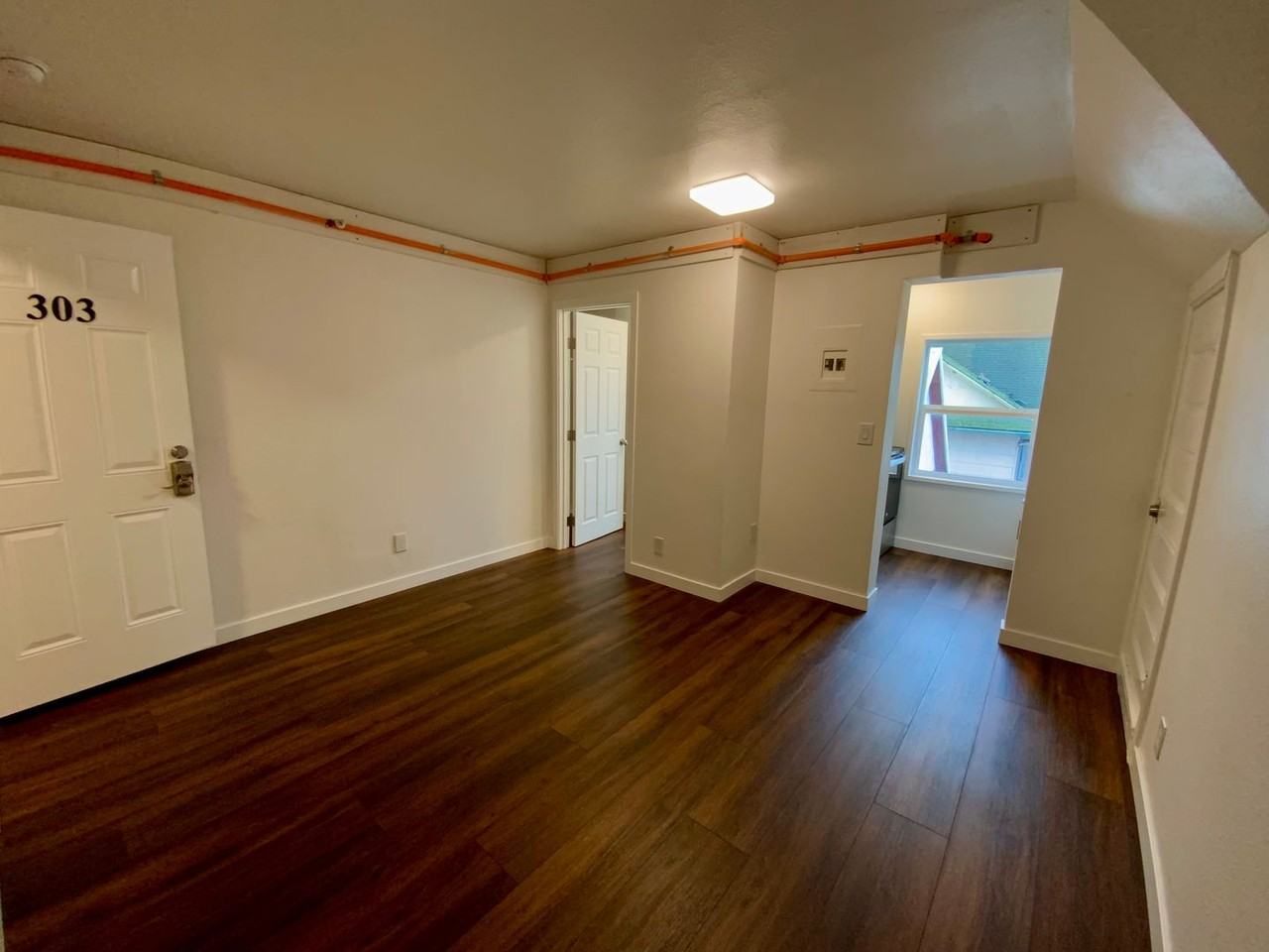 2922 Hoyt Ave #303 - Photo 6 of 10