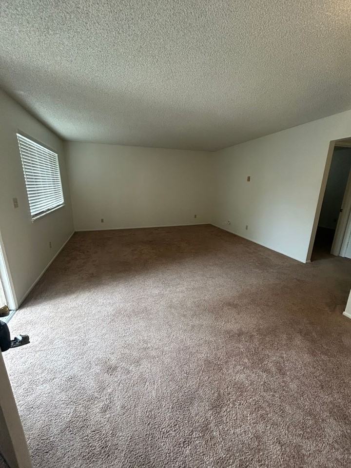 5274 Shenandoah St - Photo 2 of 8