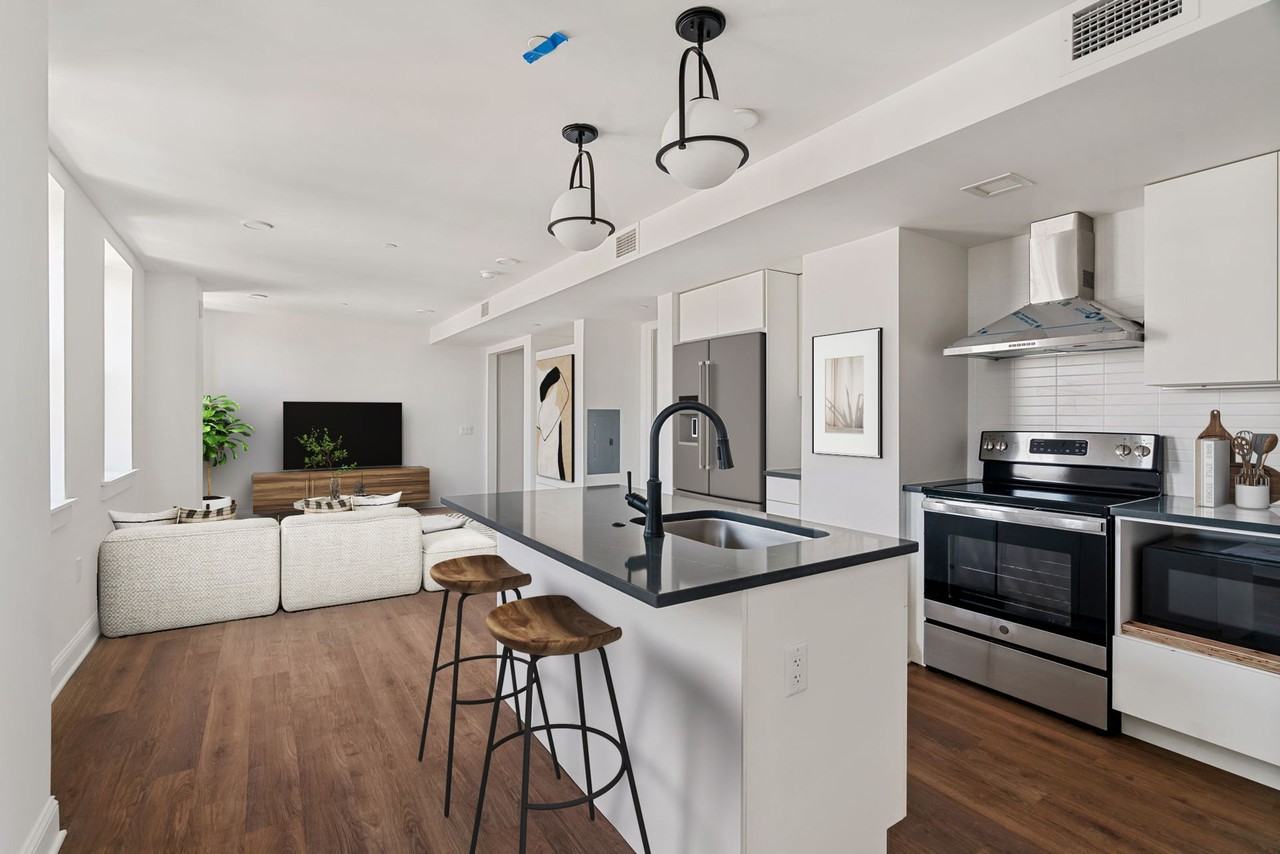 The Muse - Photo 2 of 37