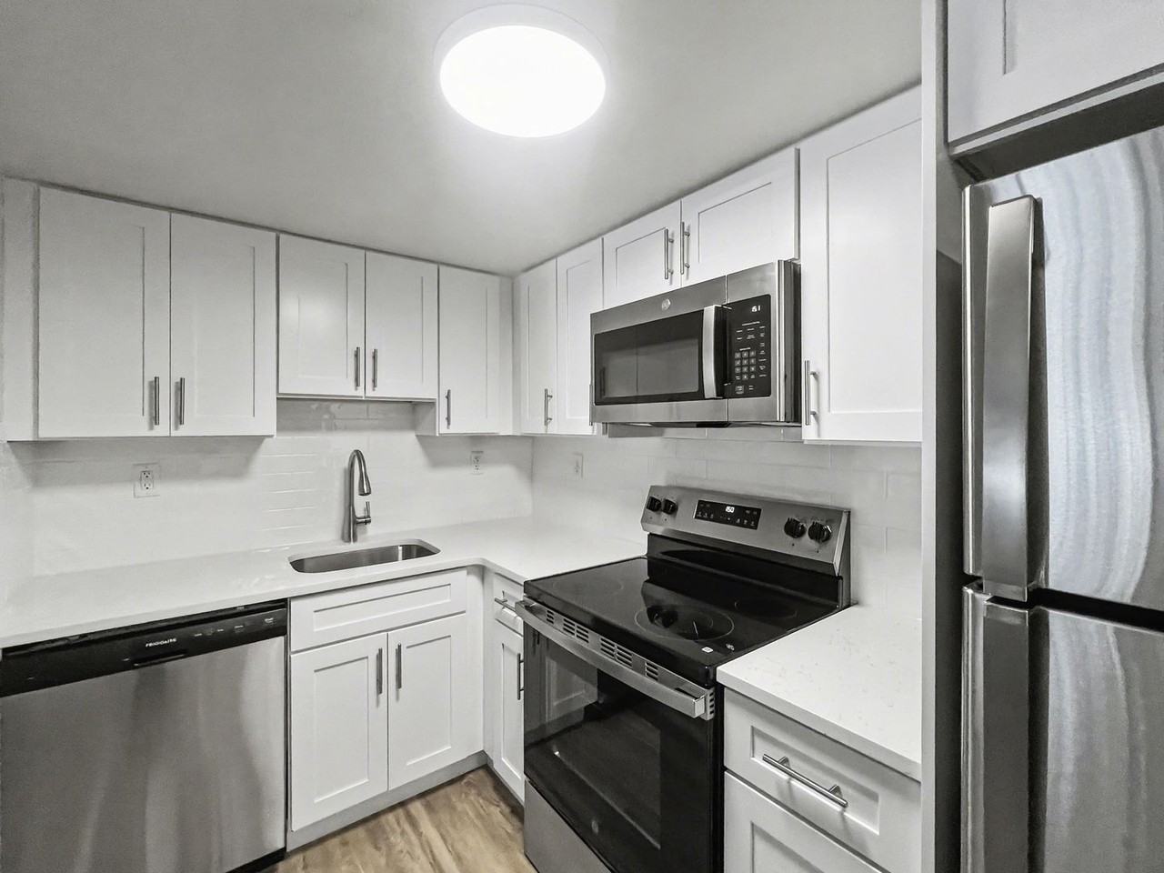 418 Magnolia Street - Photo 2 of 50