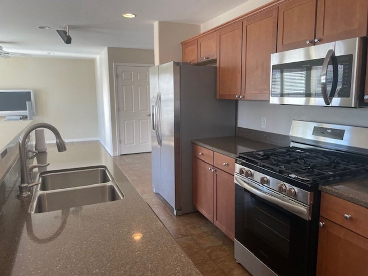 4908 E Chickweed Dr - Photo 6 of 28