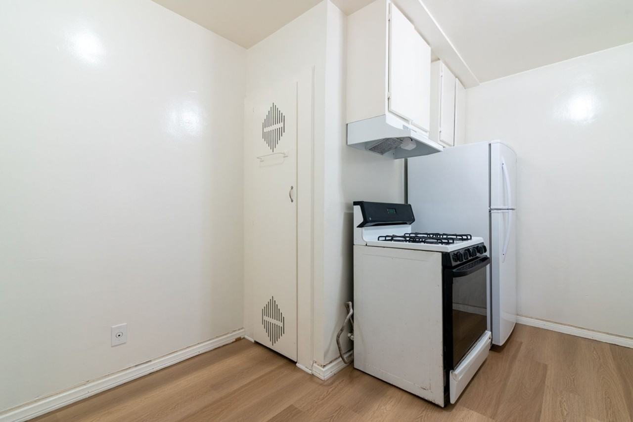 Kansas Apartments - Photo 7 of 23