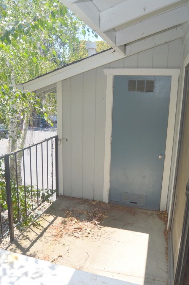 522 Nord Ave #1 - Photo 6 of 15