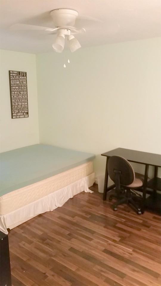 522 Nord Ave #1 - Photo 3 of 15