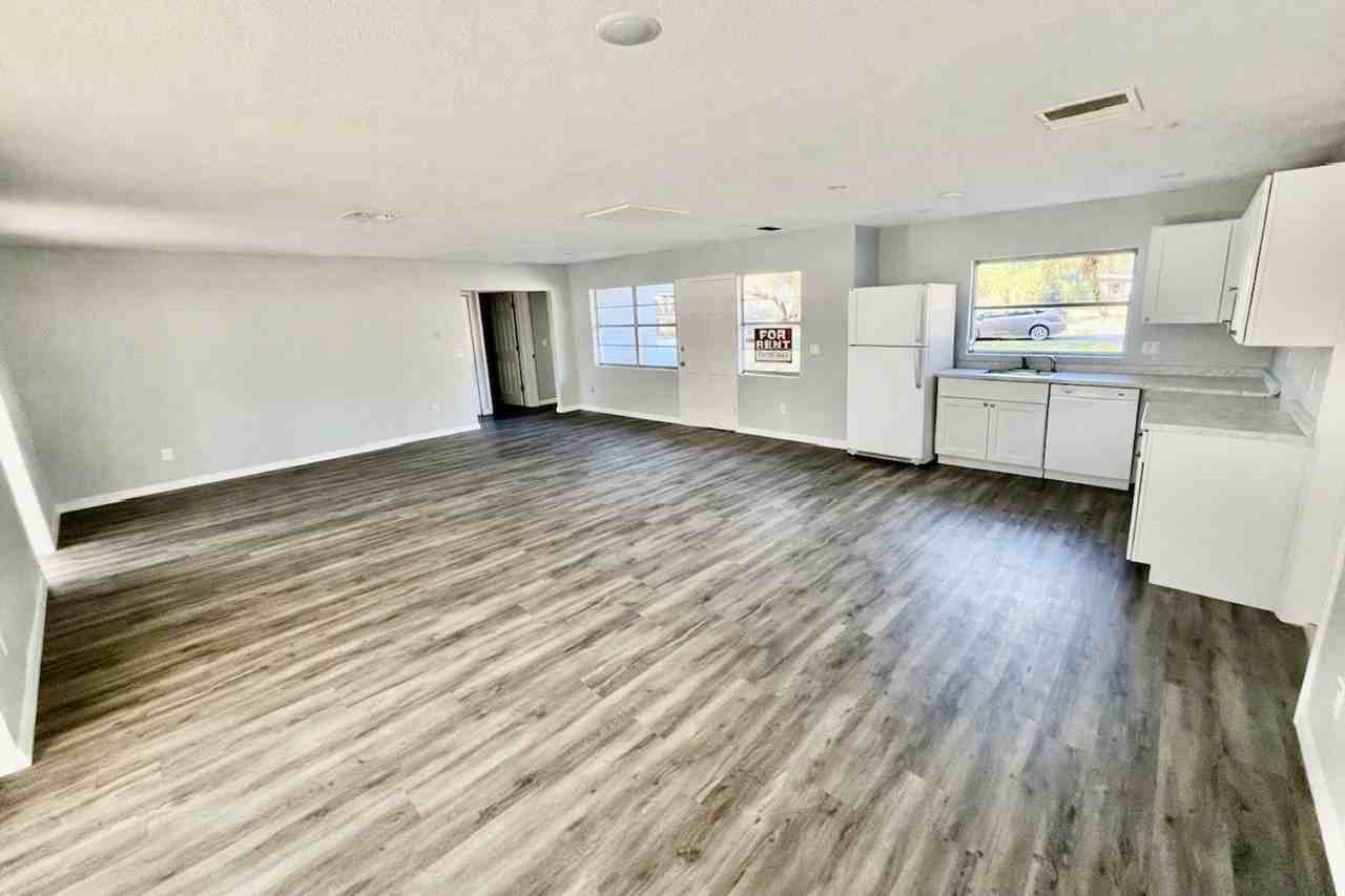 34782 Evergreen Way - Photo 5 of 17