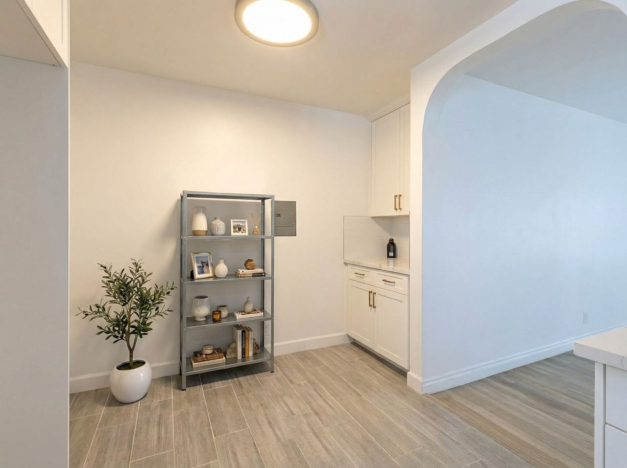 1553-1555 Riverside Dr. - Photo 5 of 21