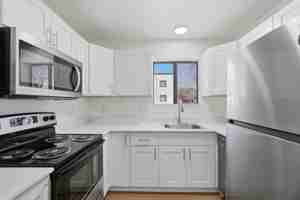 featured image of 317 N Vine Ave