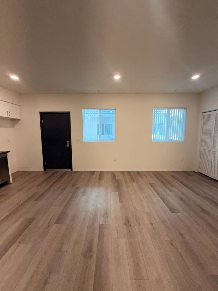 Bear Claw Apartments - Photo 7 of 50