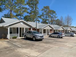 featured image of 4013 3901, 3911, 4003, 4013 SW 27th Street